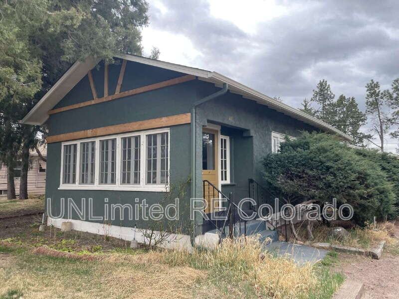 410 Comanche St - Photo 2 of 16