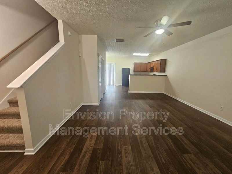 1781 Fielding Way - Photo 3 of 24