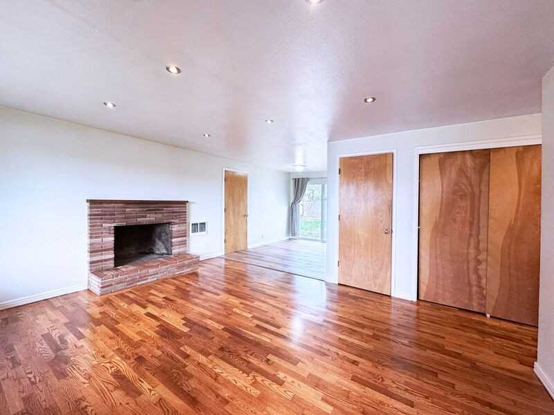 1161 N Park Ave - Photo 2 of 28