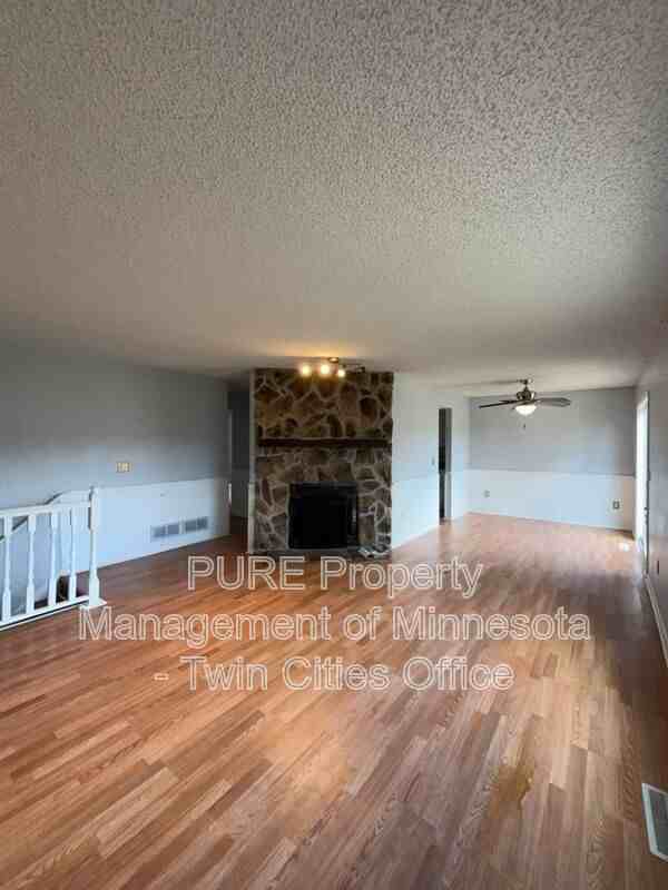 12959 Grouse St Nw - Photo 3 of 21