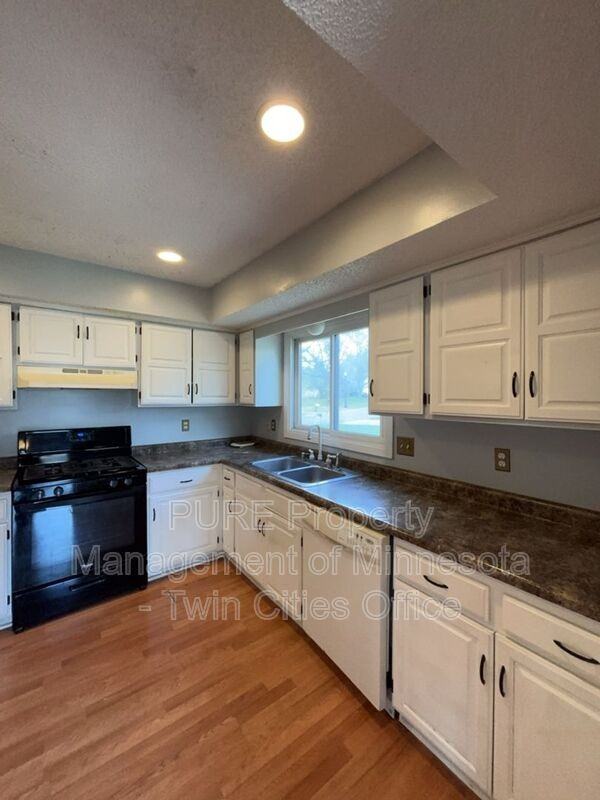 12959 Grouse St Nw - Photo 7 of 21