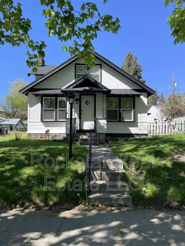 214 W Euclid Ave - Photo 2 of 42