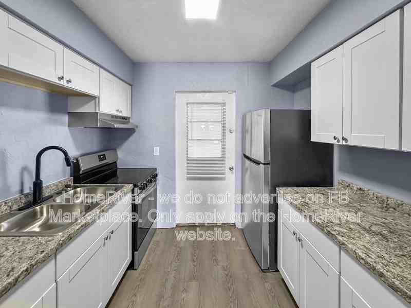 4518 102nd St W - Photo 2 of 18