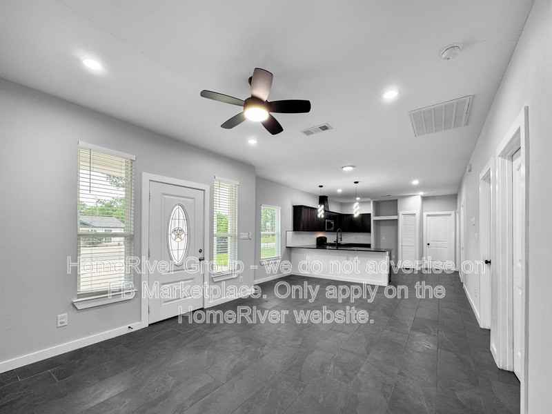 2041A Midlake Ln - Photo 5 of 20