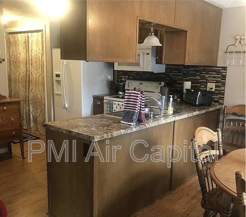 8905 W 15th St N - Photo 4 of 16