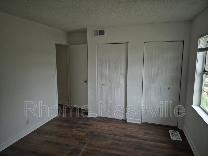 5161/5163 Hilson - Photo 5 of 7