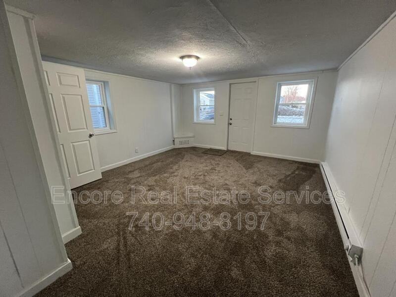 185 Monroe St - Photo 2 of 9
