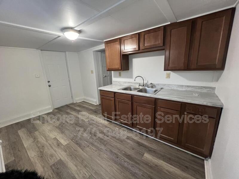 185 Monroe St - Photo 5 of 9