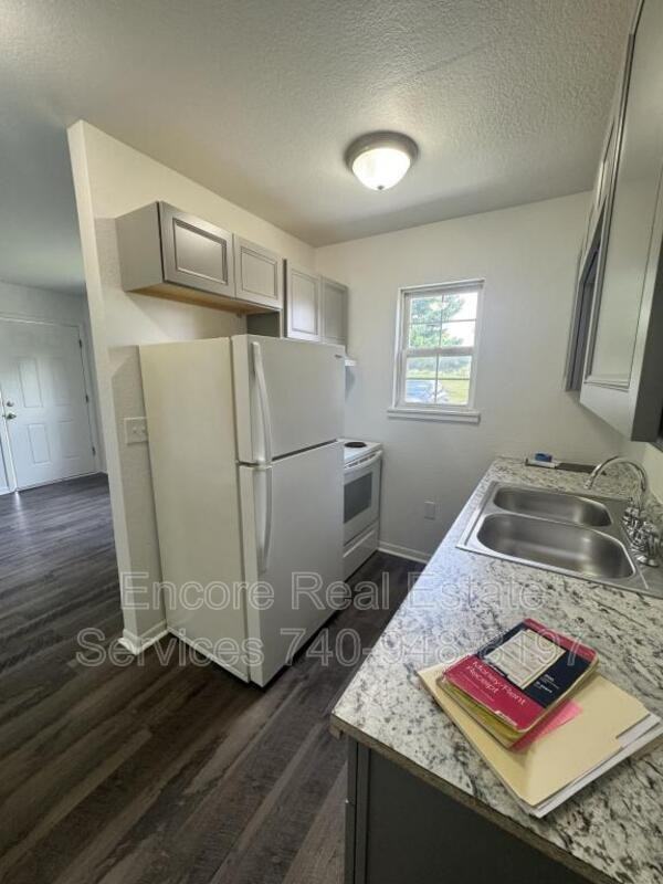 537 New Haven Ct - Photo 5 of 8