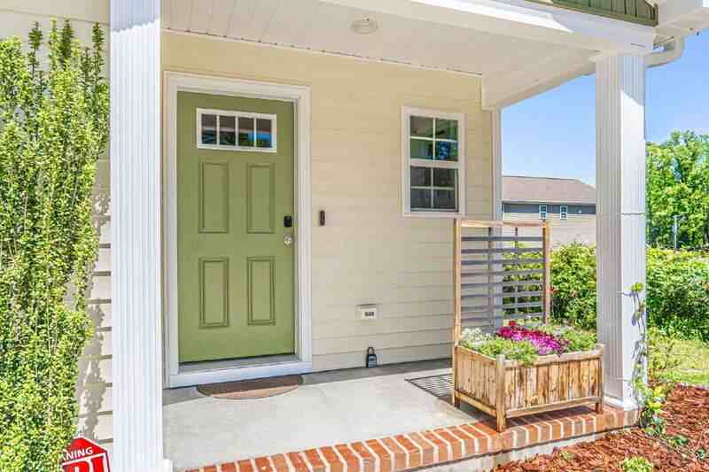 268 N Hale St - Photo 3 of 29