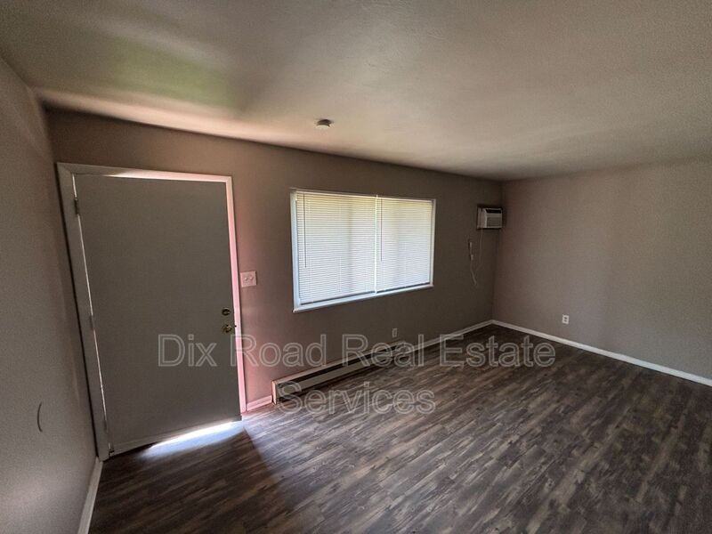 414 Mars Dr #2 - Photo 5 of 13