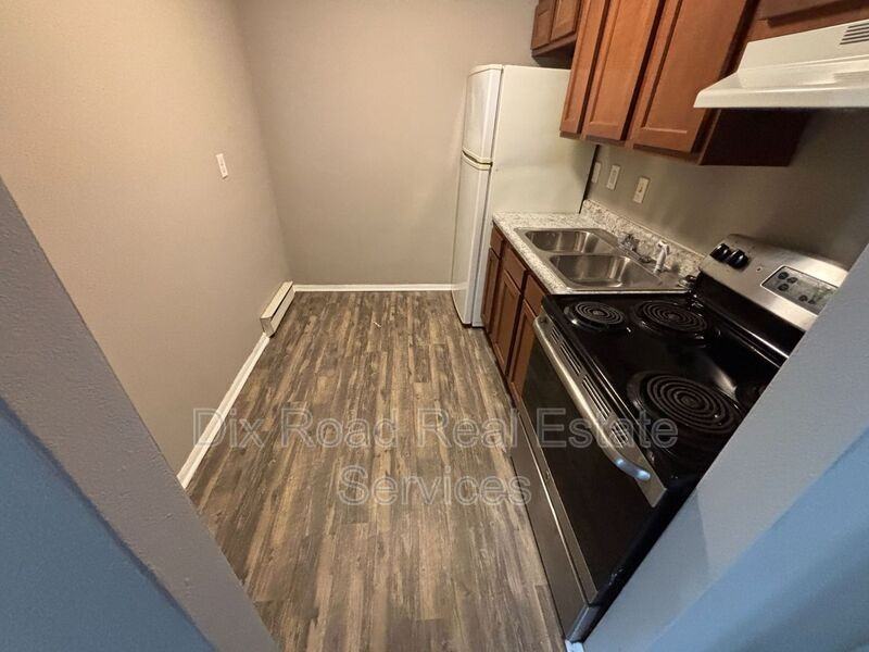 414 Mars Dr #2 - Photo 7 of 13