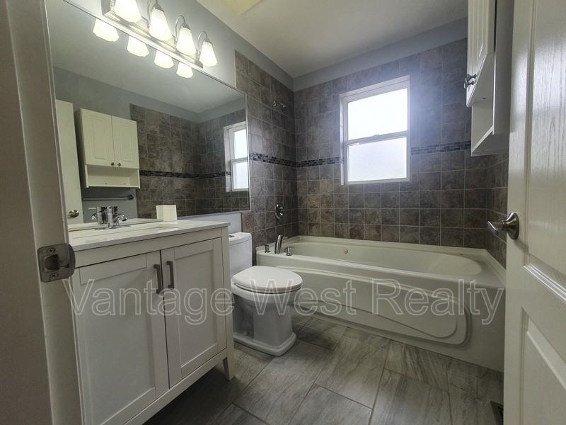3250 Deer Ridge Crt - Photo 2 of 19