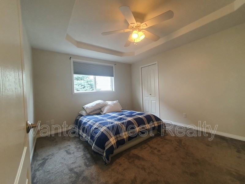 3250 Deer Ridge Crt - Photo 3 of 19