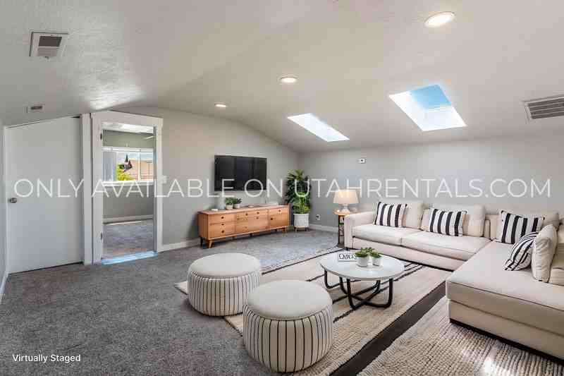 87 N Center St #2 - Photo 7 of 18