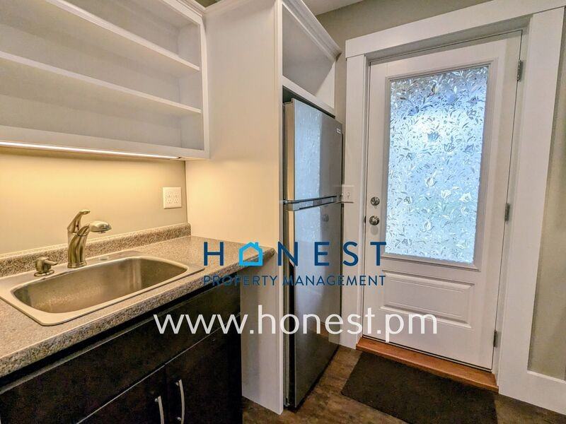 18 Warren St #3 - Photo 4 of 20