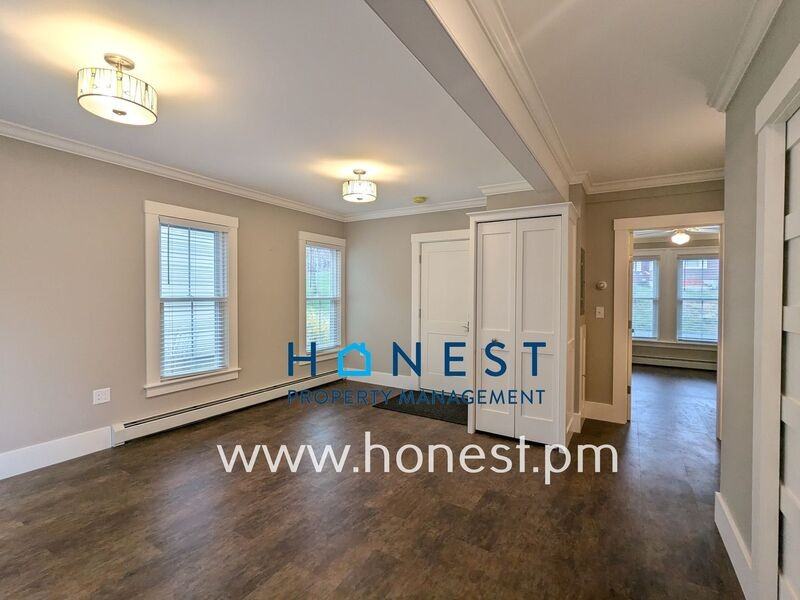 18 Warren St #3 - Photo 3 of 22