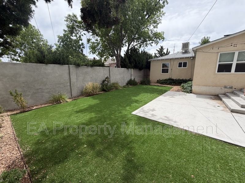 3925 Mesa Verde Ave Ne - Photo 2 of 20
