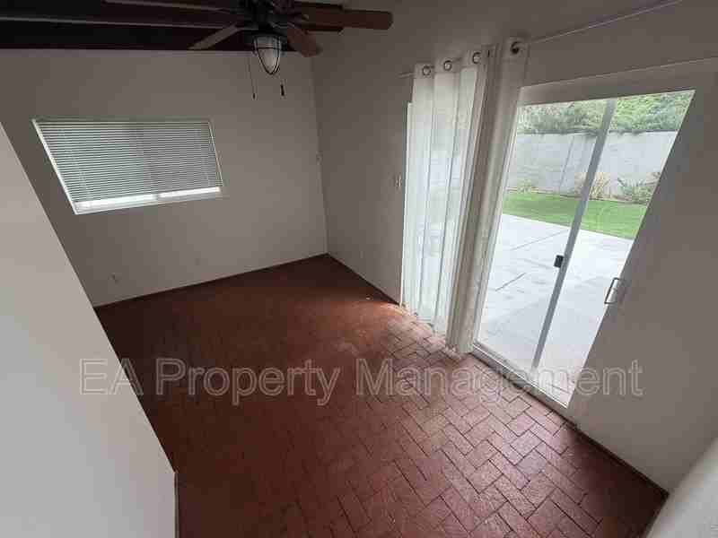 3925 Mesa Verde Ave Ne - Photo 4 of 20