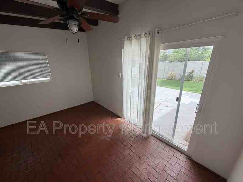 3925 Mesa Verde Ave Ne - Photo 6 of 20