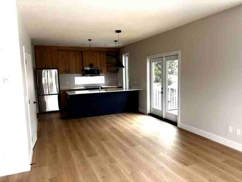 15211 109 Ave Nw #1 - Photo 3 of 10