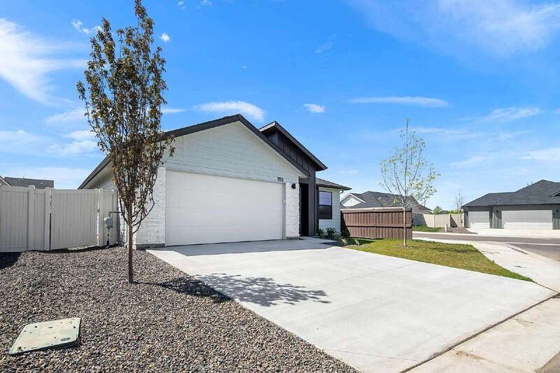 850 N Mirror Creek Way - Photo 3 of 31