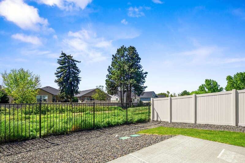 907 N Aleppo Way - Photo 5 of 28
