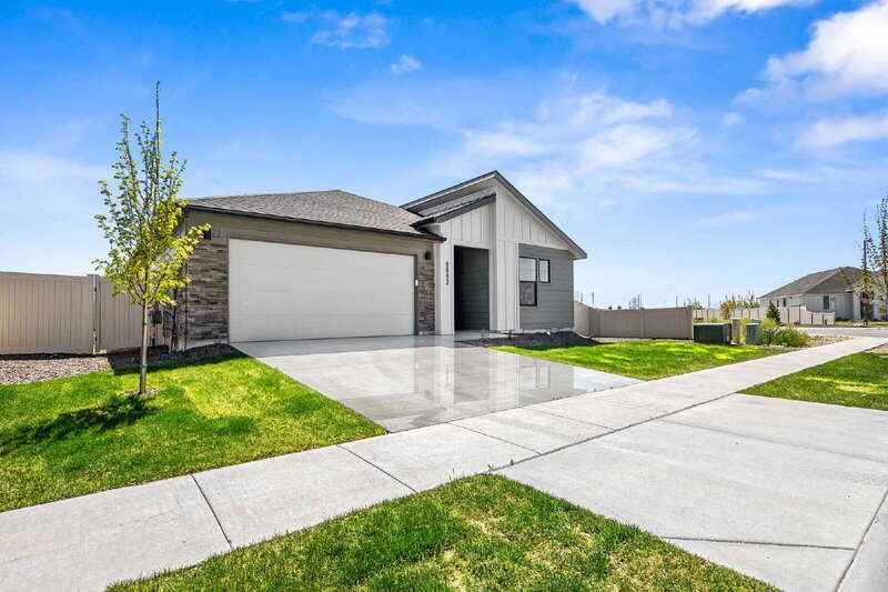 9093 W Camellia St - Photo 3 of 27