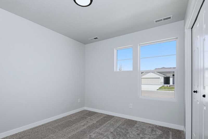 9093 W Camellia St - Photo 5 of 27