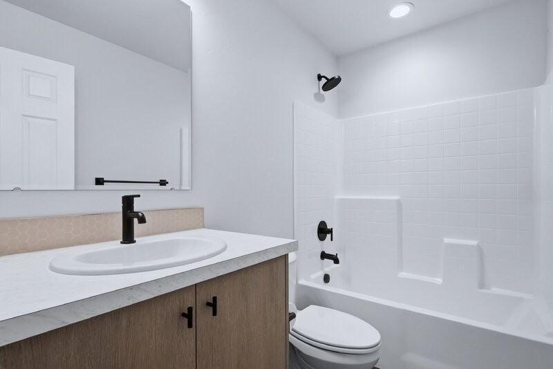 9093 W Camellia St - Photo 7 of 27
