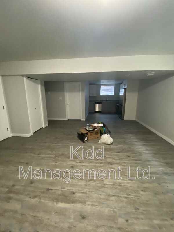 5564 Kidd Pl - Photo 4 of 11