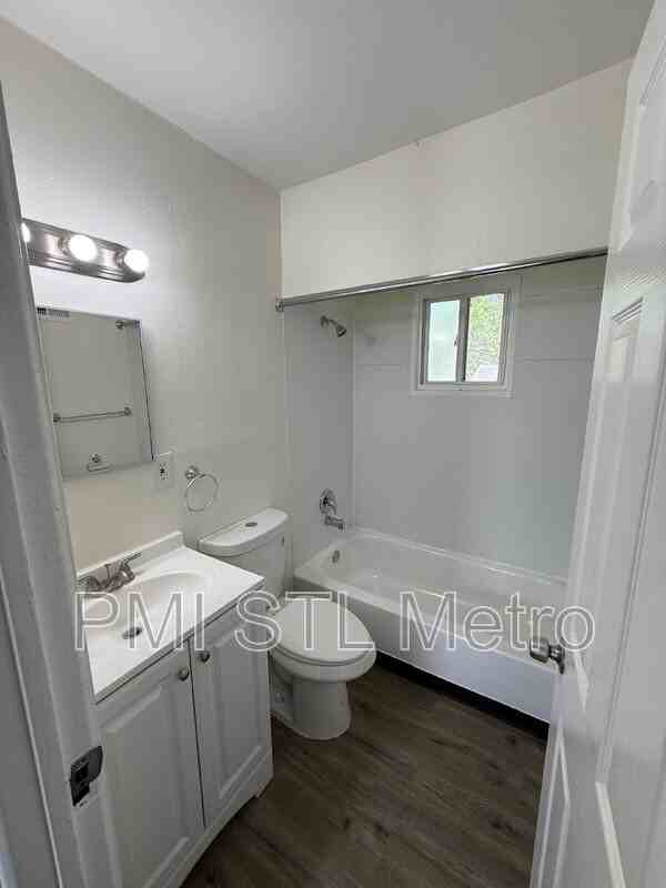 10501 Duke Dr - Photo 5 of 9