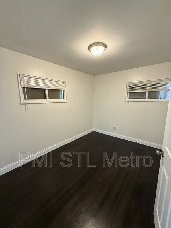 10501 Duke Dr - Photo 6 of 9