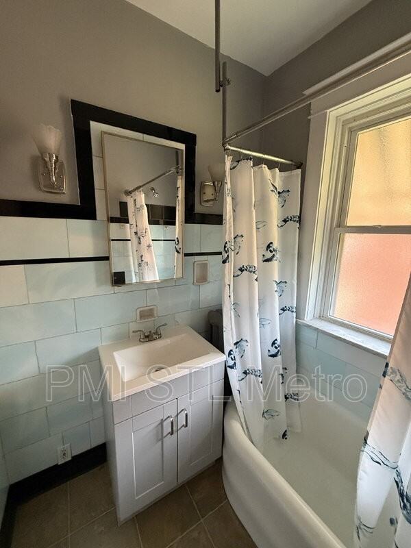 3668A Wilmington Ave - Photo 7 of 12