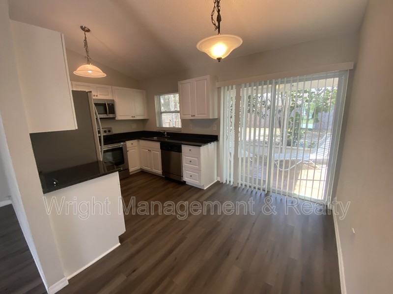 3544 Martell St - Photo 6 of 16