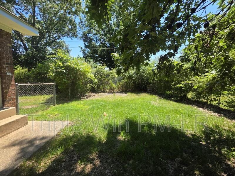 19 Creekdale Dr - Photo 6 of 30