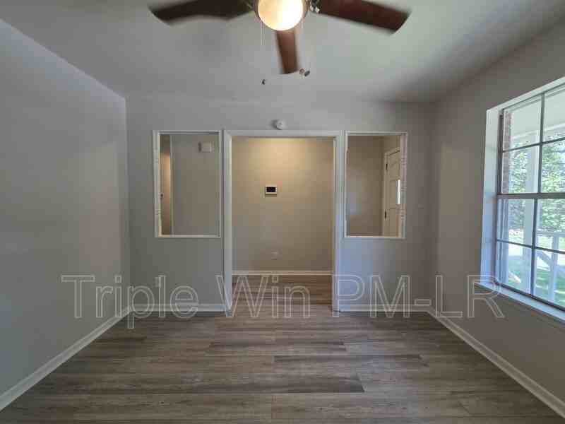 19 Creekdale Dr - Photo 7 of 30