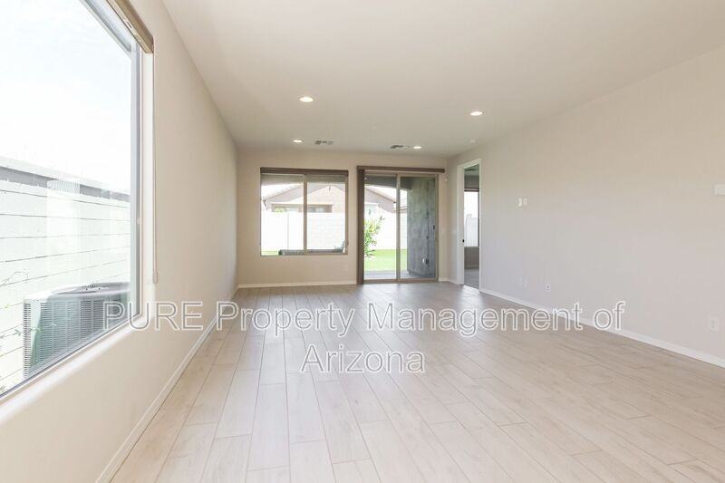 17568 W Missouri Ave - Photo 4 of 33