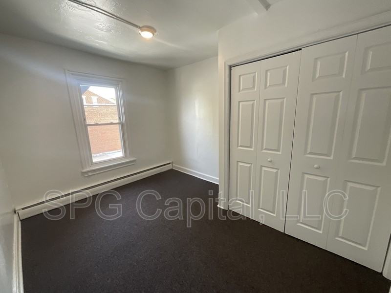203 W North St - Photo 6 of 10