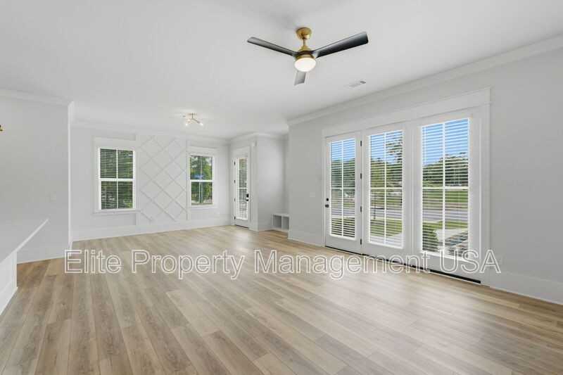 331 Orchid St - Photo 4 of 22