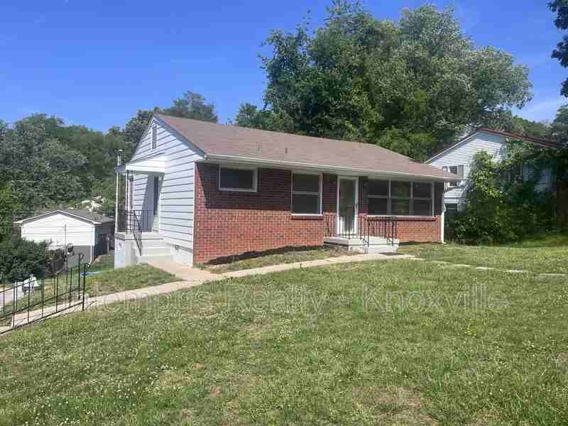 712 S Beaman St - Photo 2 of 7
