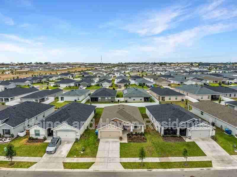 1831 Daystar Dr - Photo 3 of 27