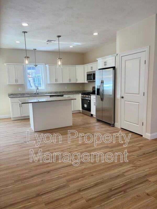 25 Johnson St #A - Photo 4 of 27