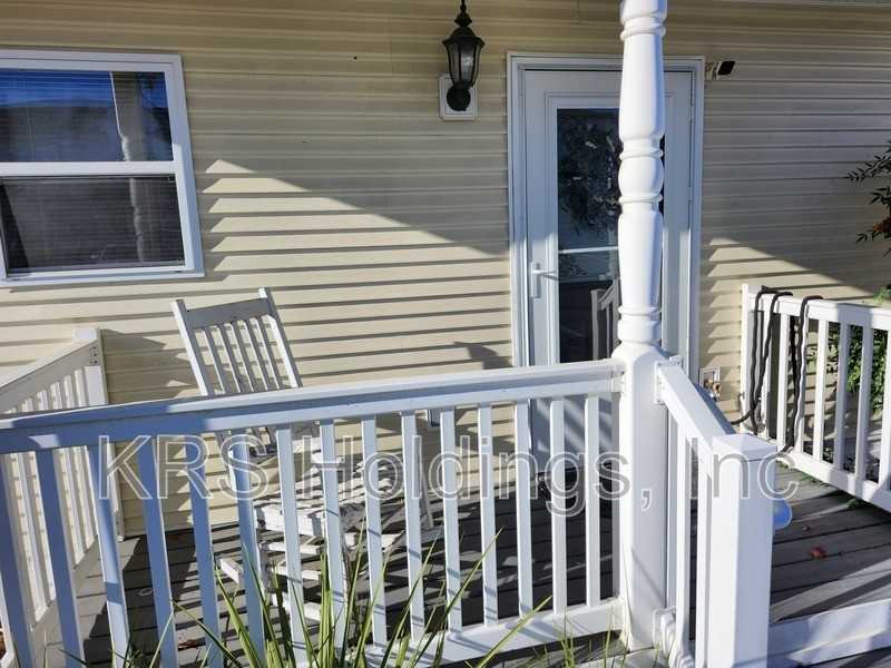 1210 Victorian Village Dr - Photo 2 of 19