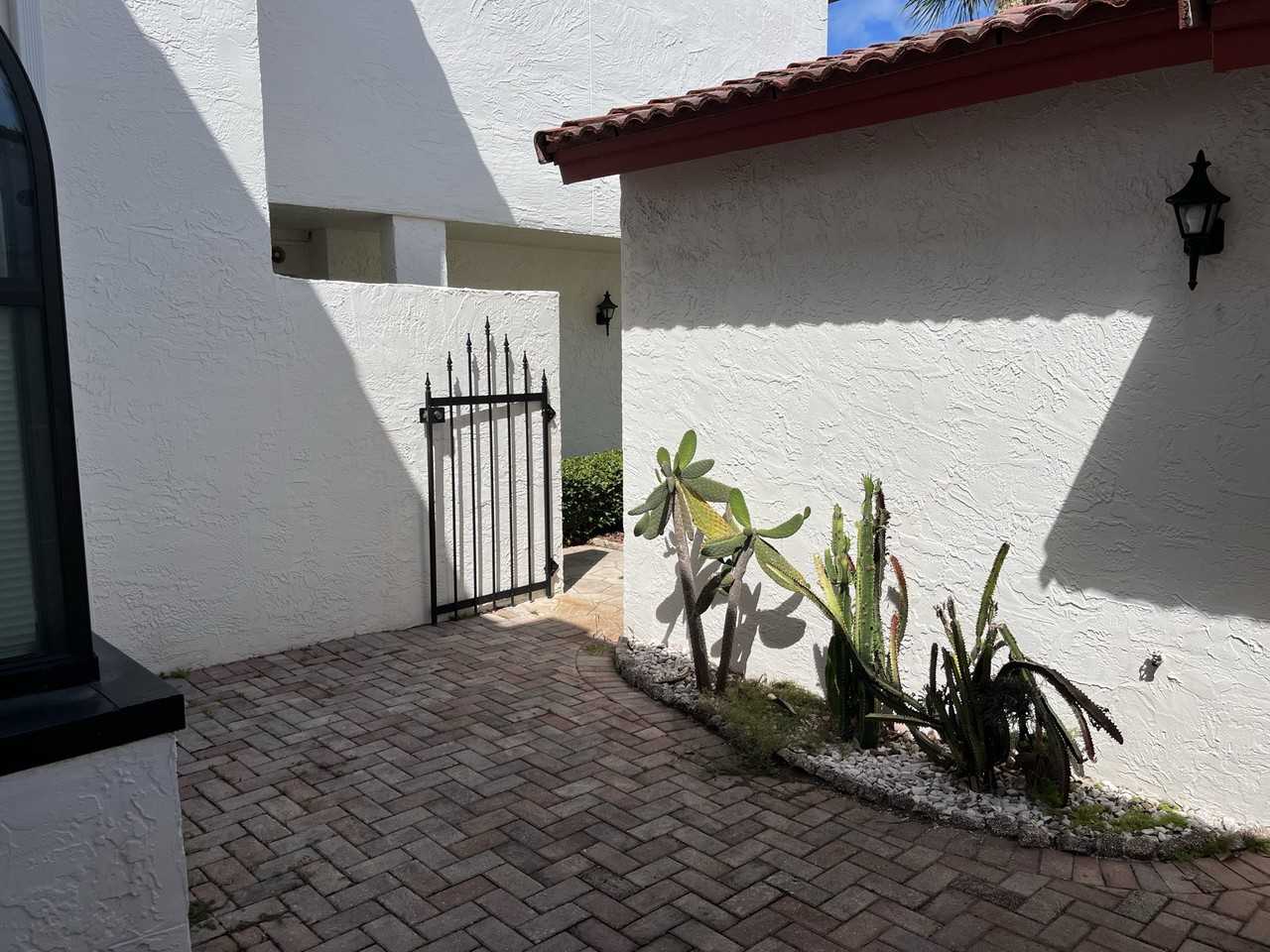 268 Florida Shores Blvd #268 - Photo 4 of 19