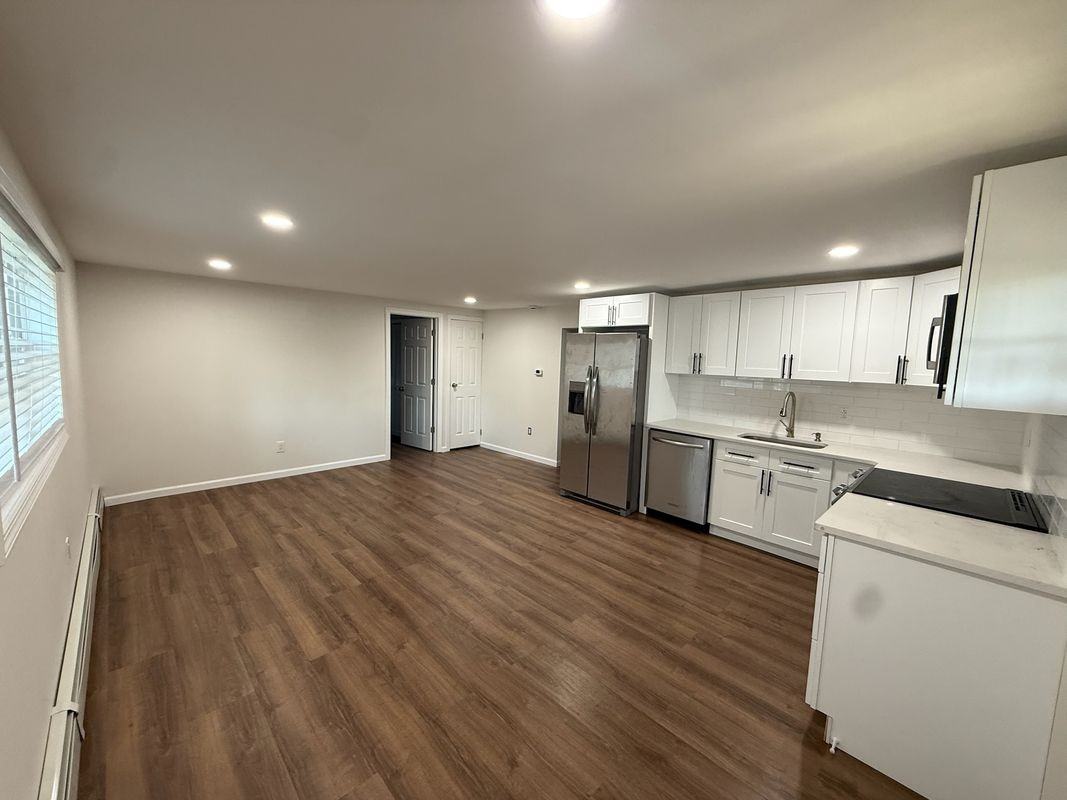 946 Edwards Blvd - Photo 2 of 9