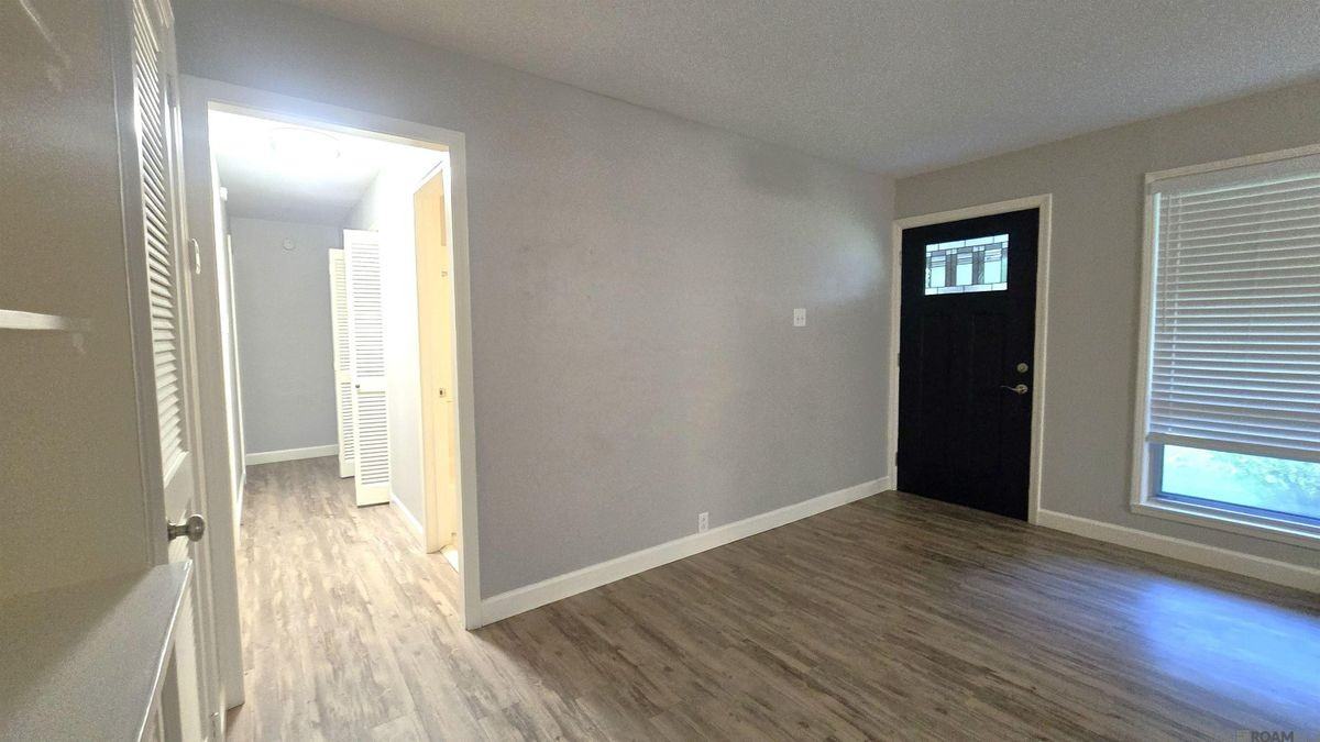344 Burgess Pl - Photo 5 of 14