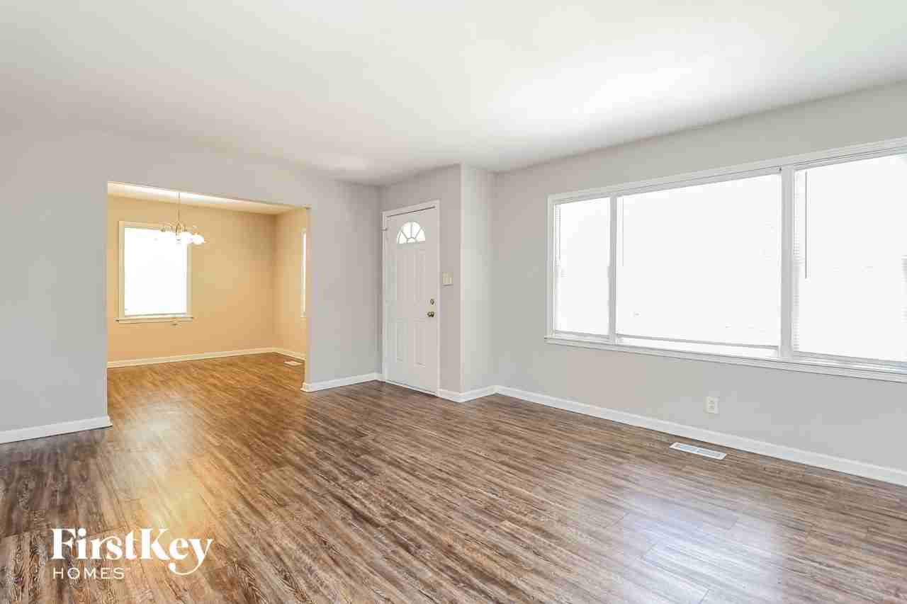 337 Mignon Ave - Photo 5 of 15