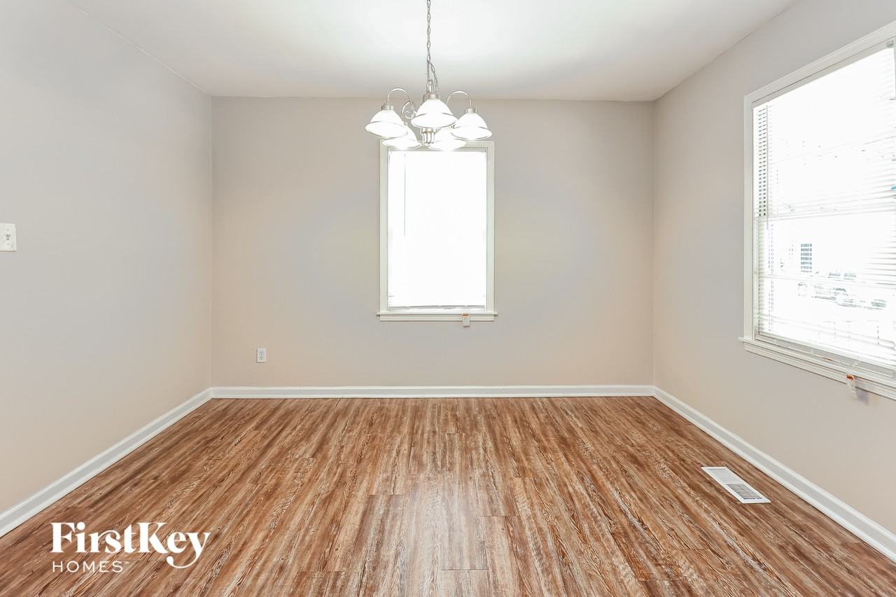 337 Mignon Ave - Photo 6 of 15