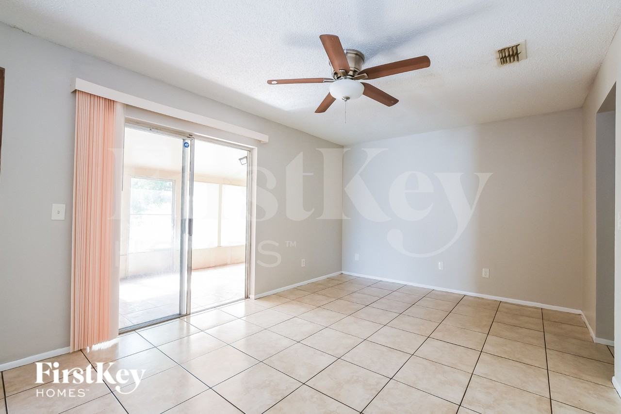 1701 Freeman Dr - Photo 7 of 16